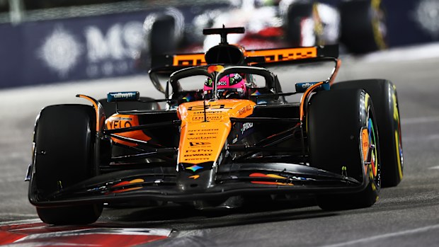 Oscar Piastri en pista en el Gran Premio de Las Vegas.