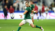 <p>T﻿he Springboks wasted little time getting Faf De Klerk onto the field in their Rugby World Cup semi-final.</p><p>Just three minutes into the second half, Cobus Reinach was subbed off with South Africa trailing 12-6.﻿</p><p>Alongside Handre Pollard, the wee halfback starred in the comeback win to defeat England at the death, 16-15.</p>