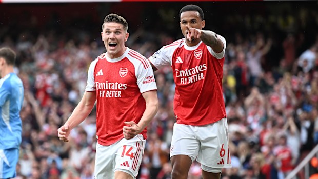 Viktor Gyokeres celebrates scoring.