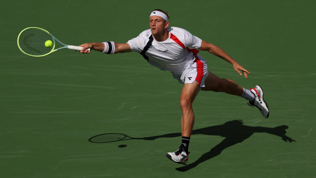 Alejandro Davidovich Fokina of Spain in action against Daniil Medvedev in the quarter finals during the BNP Paribas Open on March 15, 2023 in Indian Wells, California. (Photo by Julian Finney/Getty Images)