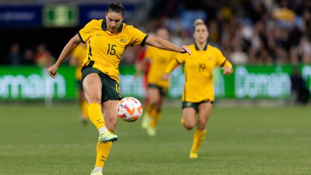 Emily Gielnik of Australia shoots at goal during the Women's International football match between the Australian Matildas and Canada at Allianz Stadium on September 06, 2022 in Sydney, Australia. (Photo by Damian Briggs/Speed Media/Icon Sportswire via Getty Images)