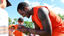 BEREA, OH - JULY 30: Deshaun Watson #4 of the Cleveland Browns signs autographs after Cleveland Browns training camp at CrossCountry Mortgage Campus on July 30, 2022 in Berea, Ohio. (Photo by Nick Cammett/Getty Images)