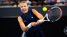ADELAIDE, AUSTRALIA - JANUARY 10: Anett Kontaveit of Estonia in action against Paula Badosa of Spain during her first round match on Day 2 of the 2023 Adelaide International at Memorial Drive on January 10, 2023 in Adelaide, Australia (Photo by Robert Prange/Getty Images)