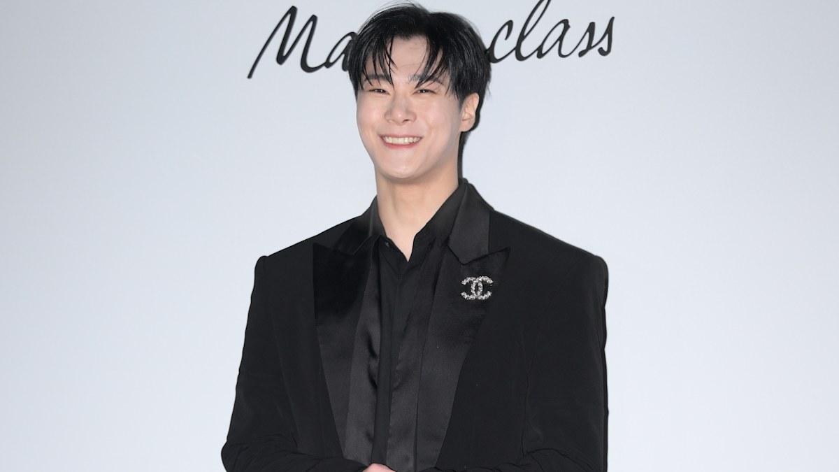 Moonbin death: Member of K-pop group ASTRO dies 'suddenly' aged 25 ...