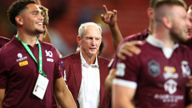 Wayne Bennett celebrates winning the 2020 State of Origin series as coach of the Maroons.