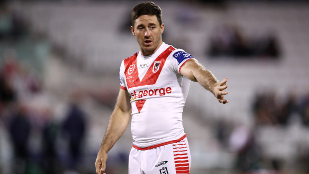 WOLLONGONG, AUSTRALIA - JUNE 23:  Ben Hunt of the Dragons warms up before the round 17 NRL match between St George Illawarra Dragons and New Zealand Warriors at WIN Stadium on June 23, 2023 in Wollongong, Australia. (Photo by Jason McCawley/Getty Images)