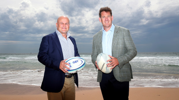 Rugby Australia's interim chief executive Rob Clarke and NZ Rugby chief executive Mark Robinson at Manly Beach in 2020.