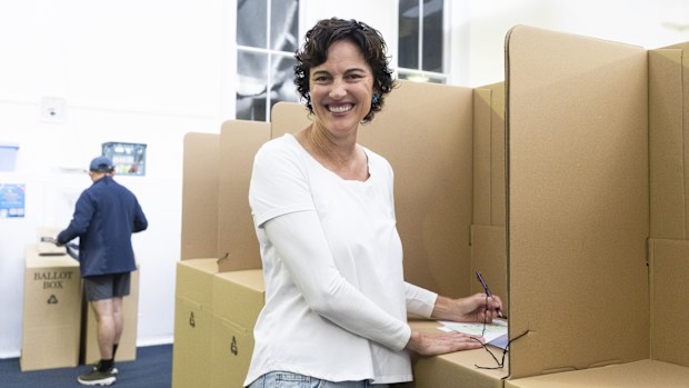 PERTH, AUSTRALIA - MAY 03: Kate Chaney, Independent Federal member for Curtin is places her vote on May 03, 2025 in Perth, Australia. Australians headed to the polls on Saturday for the 2025 federal election, where all 150 seats in the House of Representatives and 40 of 76 Senate seats are up for grabs. This election is especially consequential due to a tightly contested race, with cost-of-living pressures, affordable housing, and energy policy dominating the campaign. Though most polls indicate