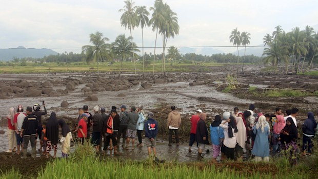 INdonesia: Flash floods and lava kill at least 15 in Indonesia | Nine ...