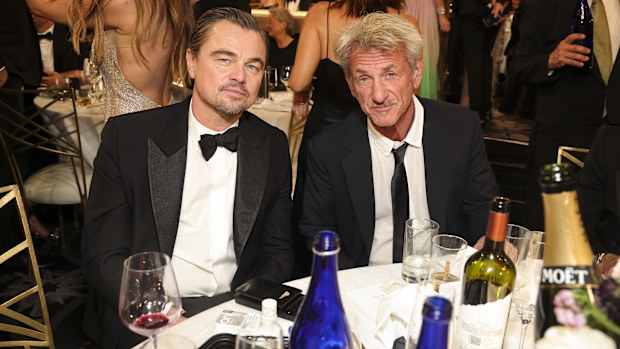 sean penn smoke cigarettes Thoughts? The moment was chain smoking inside at the Golden Globes and not listening or caring to warnings Sean Penn Caught Doing It
