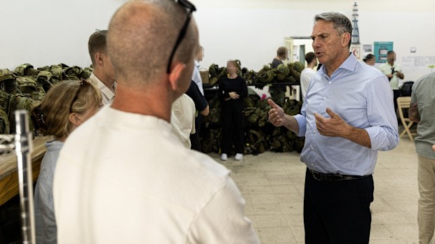 Deputy Prime Minister and Minister for Defence the Hon. Richard Marles MP meets with Australian Defence Force personnel deployed to the Middle East Region with the E-7A Wedgetail aircraft.  