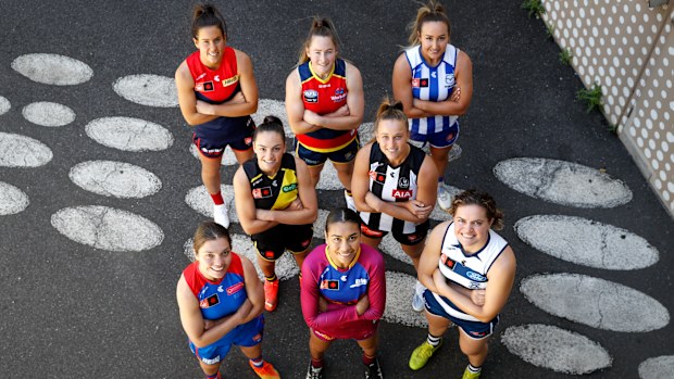 Ellie Blackburn of the Bulldogs, Zimmorlei Farquharson of the Lions, Meghan McDonald of the Cats, (Middle Row L-R) Monique Conti of the Tigers, Ruby Schleicher of the Magpies, (Back Row L-R) Libby Birch of the Demons, Ailish Considine of the Crows and Nicole Bresnehan of the Kangaroos pose for a photo during the 2022 AFLW S7 Finals Launch.
