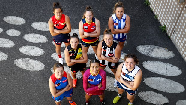 Ellie Blackburn of the Bulldogs, Zimmorlei Farquharson of the Lions, Meghan McDonald of the Cats, (Middle Row L-R) Monique Conti of the Tigers, Ruby Schleicher of the Magpies, (Back Row L-R) Libby Birch of the Demons, Ailish Considine of the Crows and Nicole Bresnehan of the Kangaroos pose for a photo during the 2022 AFLW S7 Finals Launch.