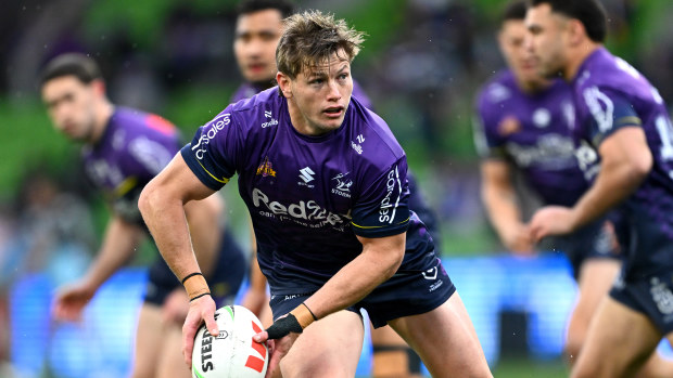 MELBOURNE, AUSTRALIA - SEPTEMBER 14:  Harry Grant of the Storm warms up before the NRL Qualifying Final match between Melbourne Storm and Cronulla Sharks at AAMI Park on September 14, 2024 in Melbourne, Australia. (Photo by Quinn Rooney/Getty Images)