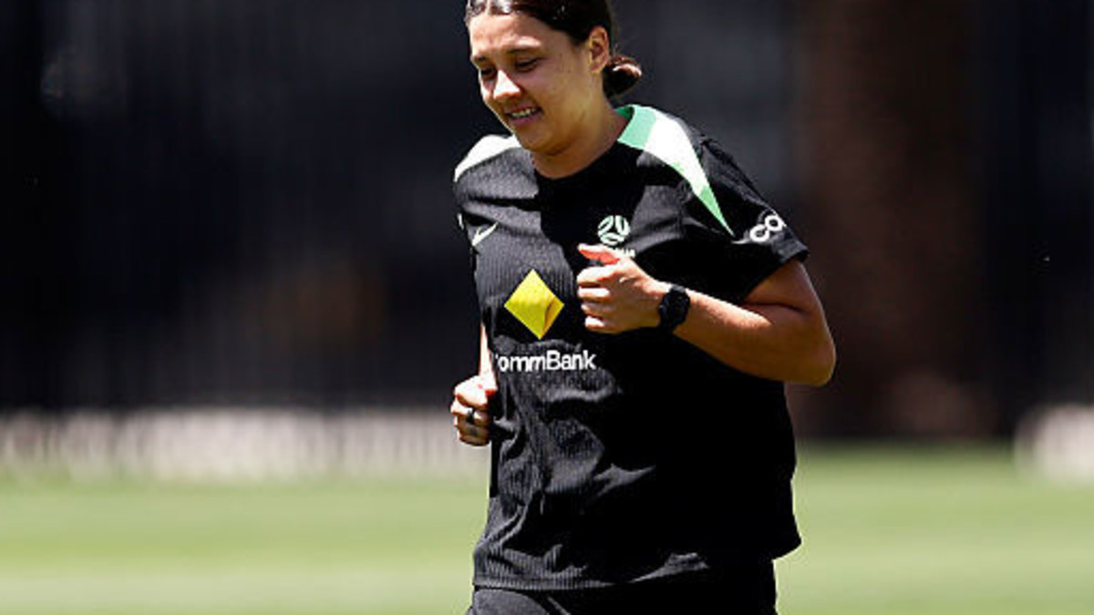 Voetbalnieuws 2025 | Matildas Australia v Nieuw-Zeeland Preview, zal Sam Kerr spelen? Wanneer komt Mary Fowler terug?