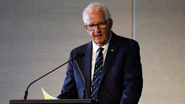 Stephen Gough reading Wallsy's last words.