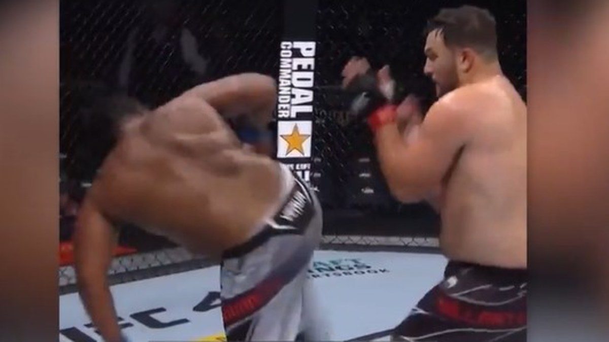 UFC 268 Chris wins heavyweight clash after knocking out Gian