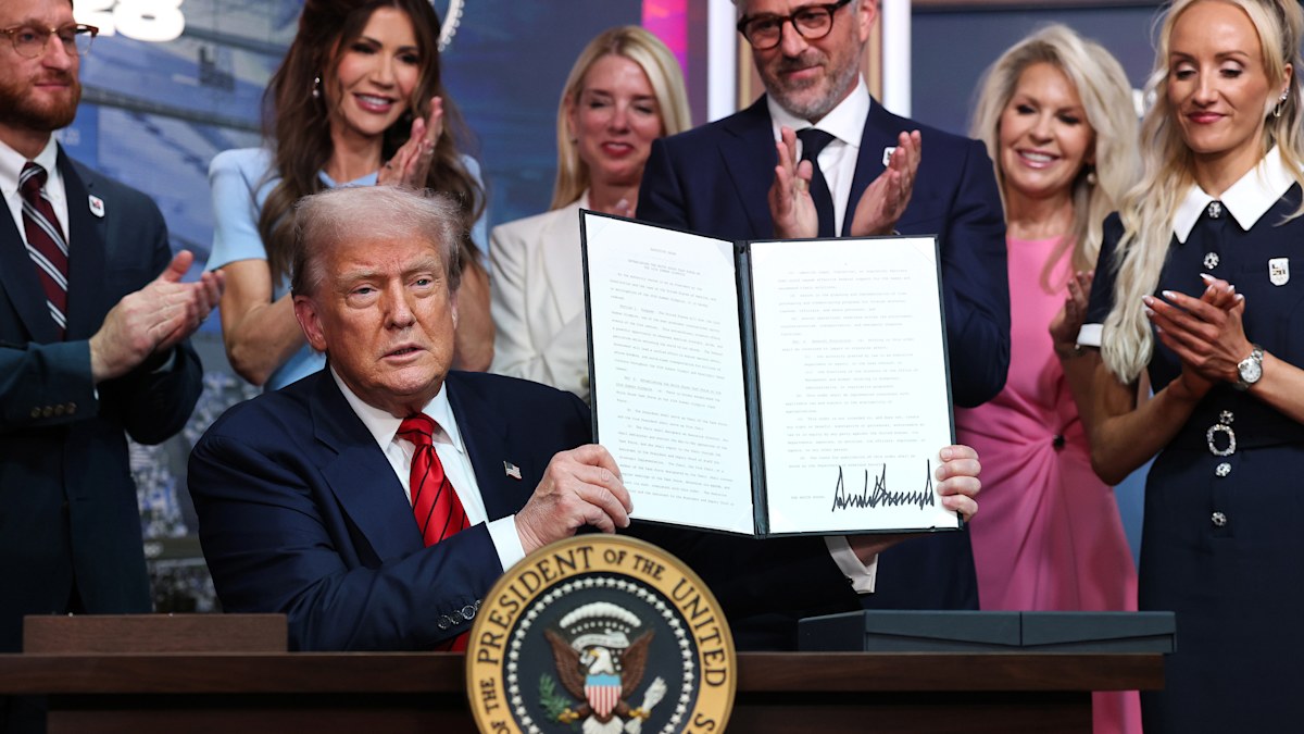 Donald Trump suggests JD Vance is likely heir to MAGA movement in ...