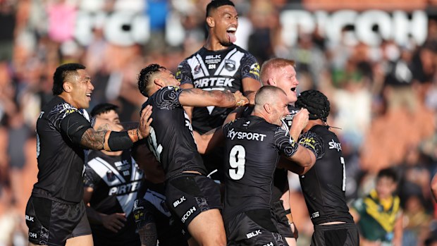 The New Zealand Kiwis celebrate a try to Griffin Neame during the Men's Pacific Championship Final match between Australia Kangaroos and New Zealand Kiwis.