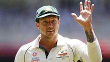 James Pattinson greets the crowd in the 2019 Boxing Day Test.