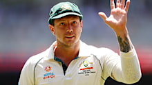 James Pattinson greets the crowd in the 2019 Boxing Day Test.