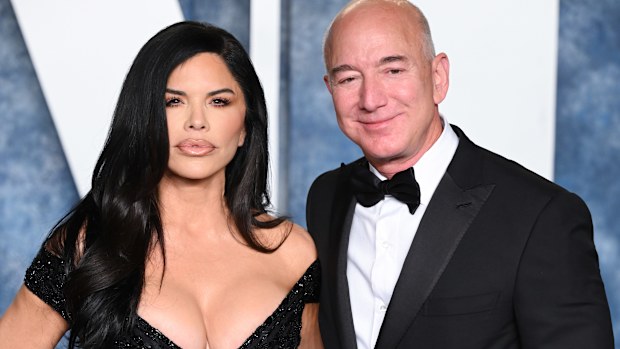  Lauren Sanchez and Jeff Bezos