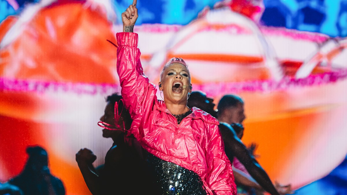 Pink Australian tour 2024: Singer pauses first concert as woman thought ...