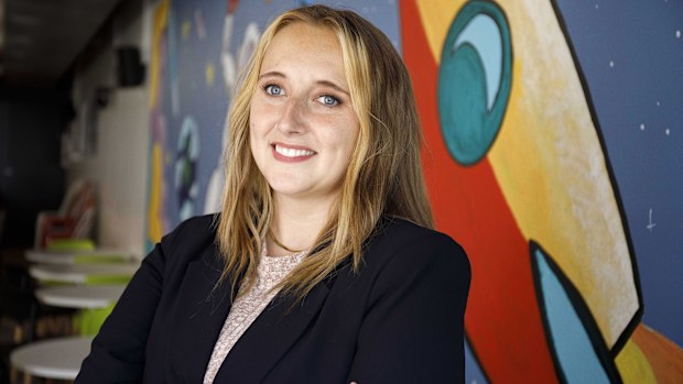 Rebecca pike, money expert Finder