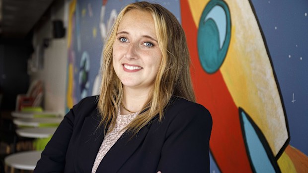 Rebecca pike, money expert Finder