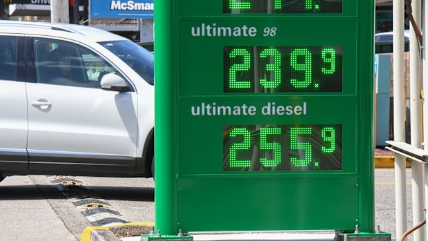 SMH News Sydney. Story by Nadia Russell- Petrol Prices.  Photo shows, BP Kingsford - 368 Anzac Parade. Photo by Peter Rae. Friday 13 March 2026