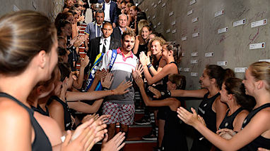 Stan stuns Djokovic...