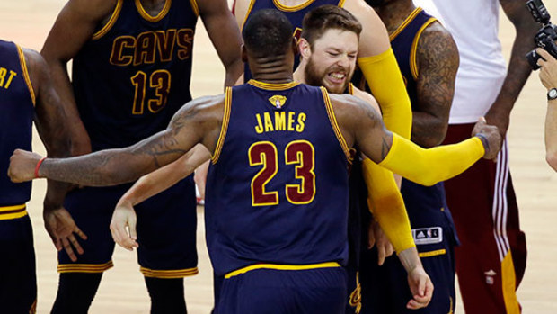 Dellavedova seals Cavs win