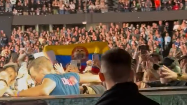 Coldplay star Chris Martin falls backwards through trap door during Melbourne concert on 4/11/24. 