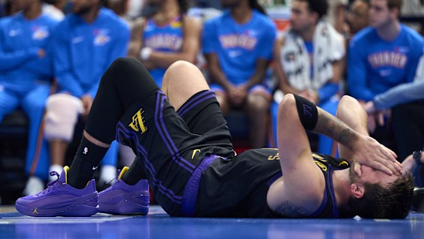 NBA 2026 LA Lakers: Luka Doncic hamstring injury update, video ...