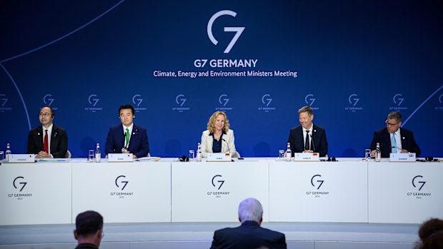From left, Kenichi Hosoda, Japan's Minister of State for Economy, Trade and Industry, Toshitaka Ooka, Japan's Minister of State for the Environment, German Environment Minister Steffi Lemke, German Economy and Climate Minister Robert Habeck and Alok Sharma, President of the U.N. Climate Change Conference COP 26, attend the closing press conference of the meeting of the G7 Ministers for Climate, Energy and Environment in Berlin, Germany, Friday, May. 27, 2022.