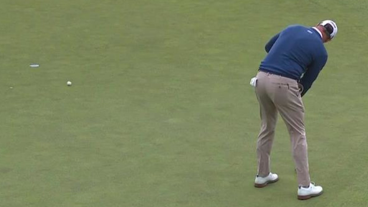 Dag 1 klassement, starttijden, resultaten, hoogtepunten; De simpele handdruk die McIlroy op zijn kop zette na zijn overwinning in 2013