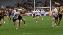 Sid Harvey bombs a try.