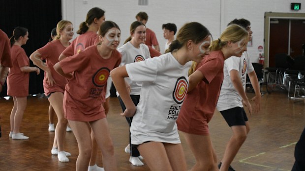 The program coordinated by the Culture College Aboriginal Corporation linked year 9 students from Redlands with the Yolngu community in Arnhem Land.   