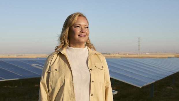 Apple's head of environmental initiatives Lisa Jackson has landed in Australia to announce some groundbreaking new projects.