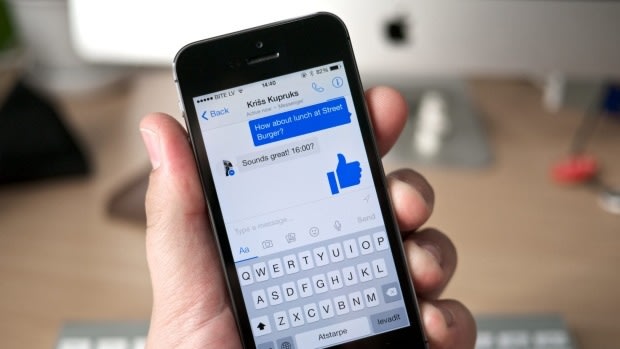 Giving a huge thumbs up in messenger.