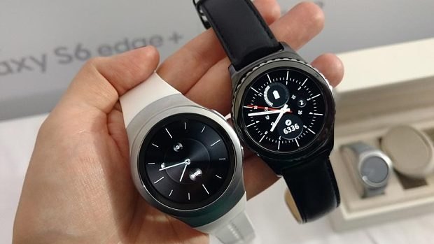 The Samsung Gear S2 and S2 Classic.