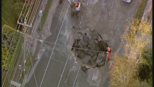 The large hole that opened up on Glen Eira Road, Caulfield, disrupting traffic.