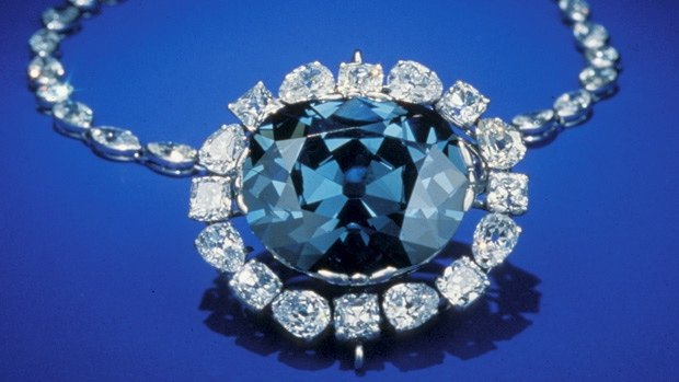 The legendary Hope Diamond is a little over one-tenth of the size of the unfinished 404 carat Lucapa stone. It is understood to ahve weighed between 110 and 115 carats before it was cut.