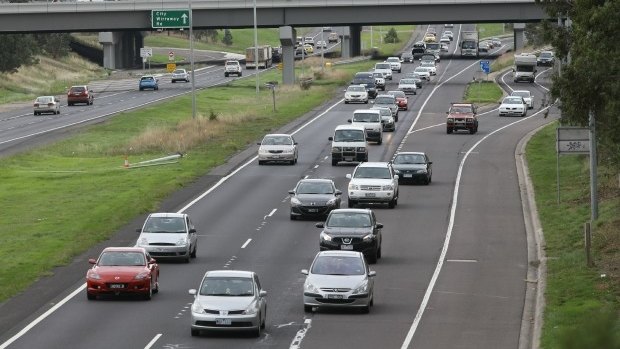 VicRoads will reconsider the plan to permanently reduce the speed limit on the Tullamarine Freeway to 80km/h.