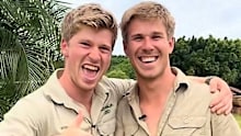 Robert Irwin meets lookalike contest winner. 