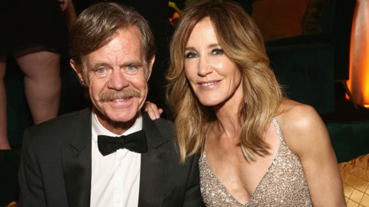 How Felicity Huffman helped William H Macy prep for Ricky Stanicky ...