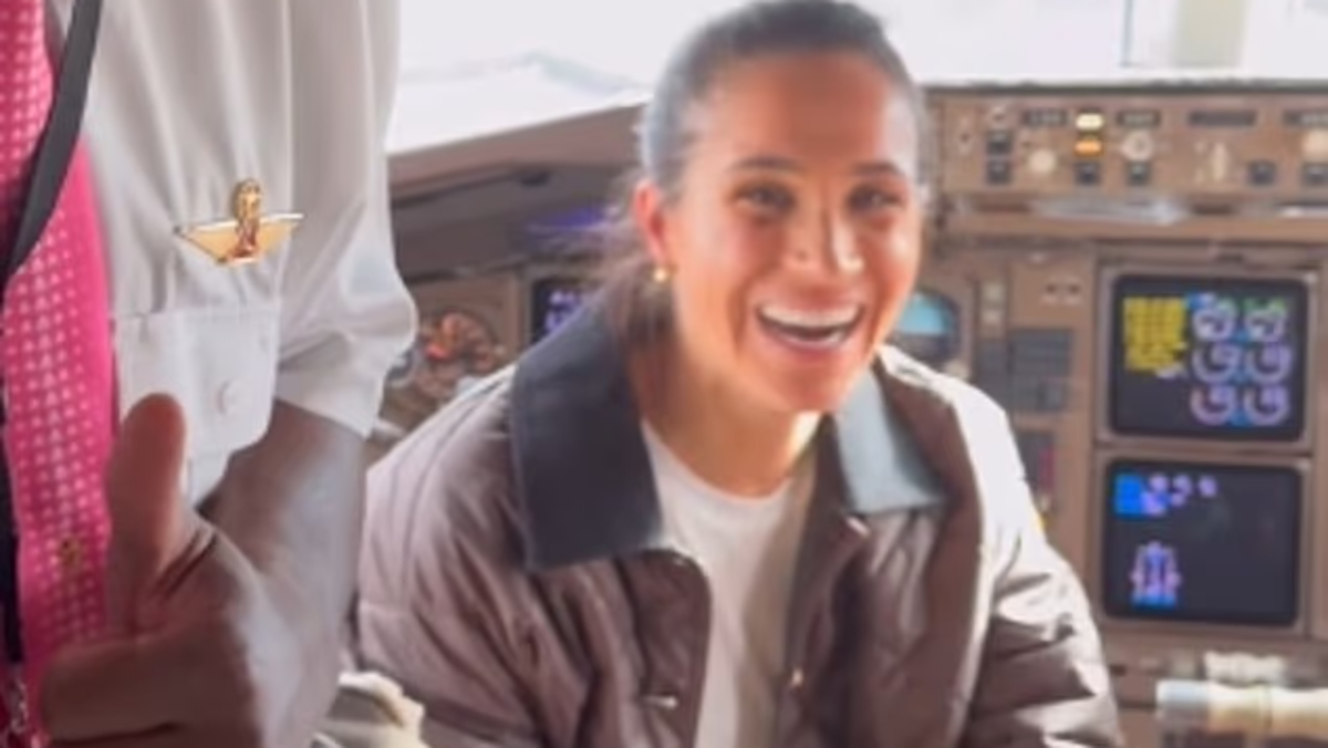 Meghan Markle seen inside cockpit of plane on way to Washington D.C.  speaking event shared with 4.2 million fans after getaway without Prince  Harry and their children | Nine.com.au