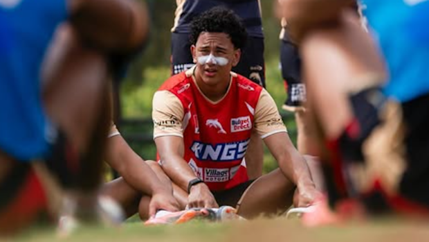 Kingston Seve, eski Dolphins genç oyuncusu.