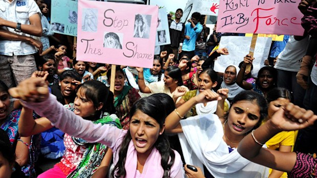 Demonstrators take part in a protest aganist child rape in Bangalore, India, 31 October 2014. Demonstrators staged a protest after a nursery student was allegedly sexually abused at a school in the city and in another case at a school in Bangalore's eastern suburb a six-year-old girl student was allegedly raped twice by a teacher.