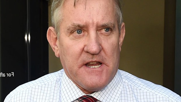 He's not a "bloody latte drinker", but Ian Macfarlan believes the date of Australia Day should be changed. (AAP)
